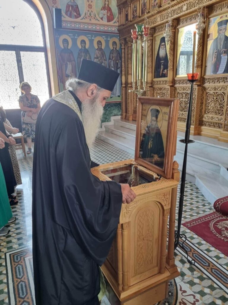 Πιστοί από την Αγία Τριάδα Πατρών σε Ιερές Μονές της Ναυπάκτου ΦΩΤΟ