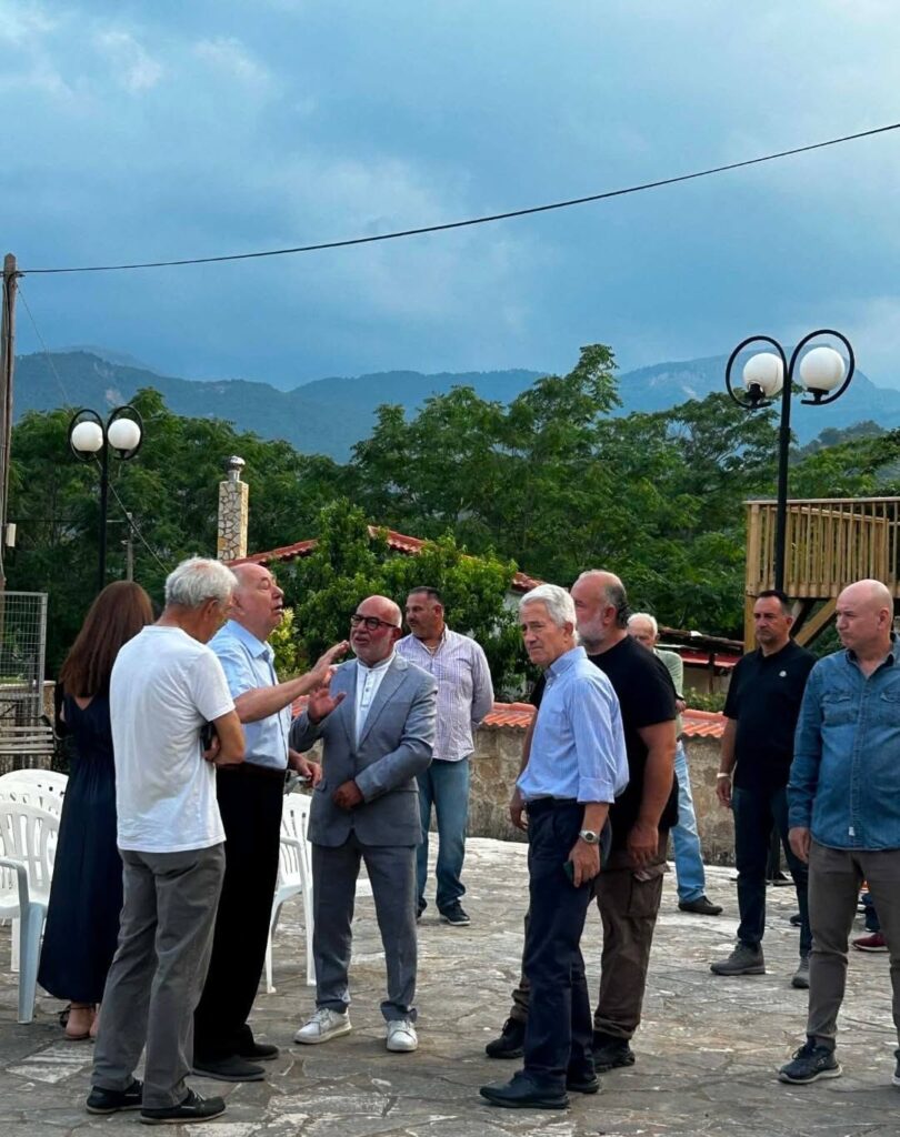 Αιγιάλεια: Η 17η επαρχιακή οδός στη συνάντηση του αντιπεριφερειάρχη Π. Σακελλαρόπουλου με Κοινοτάρχες ΦΩΤΟ 8 Αιγιάλεια: Η 17η επαρχιακή οδός στη συνάντηση του αντιπεριφερειάρχη Π. Σακελλαρόπουλου με Κοινοτάρχες ΦΩΤΟ