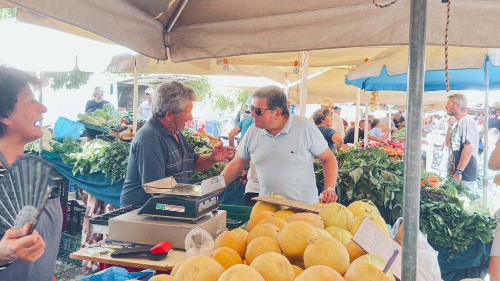 Ταραμπούρα: Ο Δημήτρης Παλούμπης στη λαϊκή για ένα καθαρά παραγωγικό μοντέλο ΦΩΤΟ