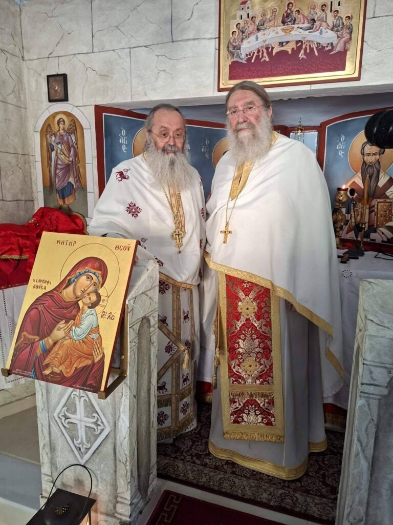Θεία Λειτουργία και μνημόσυνο στο εκκλησάκι του Αγίου Ευσταθίου Πτέρης ΦΩΤΟς