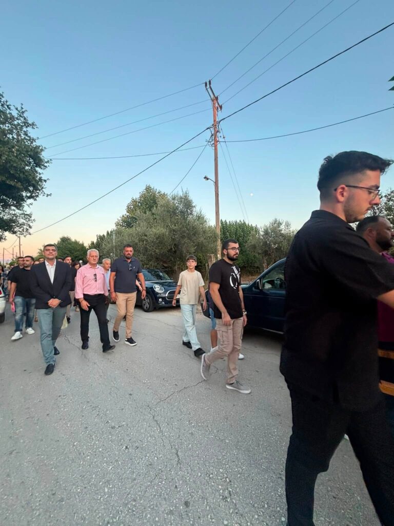 Εόρτιες Ευχές για την Αγία Παρασκευή στην Καρυά ΦΩΤΟ