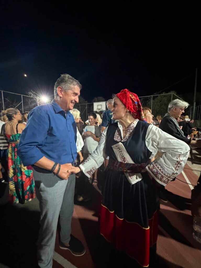 Η μουσικοχορευτική παράσταση «Μαρία η Αλισσιώτισσα» από την Χορευτική Ομάδα Κάτω Αλισσού ΦΩΤΟ