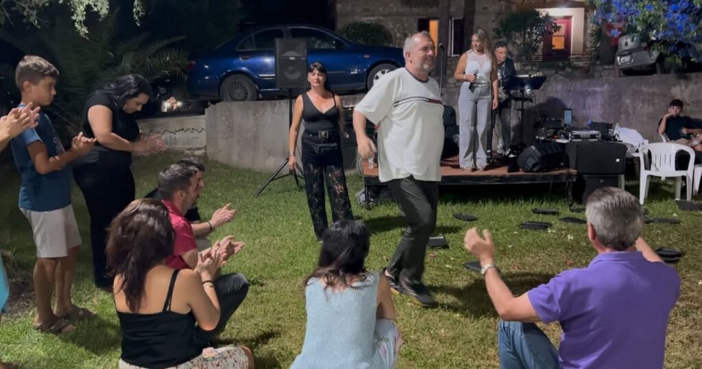 Το πανηγύρι του Πολιτιστικού - Αθλητικού Συλλόγου Δημητρόπουλου ΒΙΝΤΕΟ-ΦΩΤΟ 6 Το πανηγύρι του Πολιτιστικού - Αθλητικού Συλλόγου Δημητρόπουλου ΒΙΝΤΕΟ-ΦΩΤΟ
