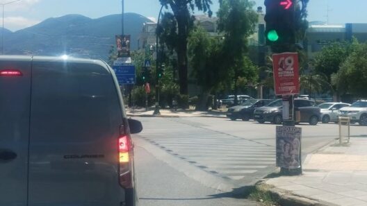 Πάτρα: Κυκλοφοριακό έμφραγμα έξω από τον «Άγιο Ανδρέα» λόιγω αλλαγής ρύθμισης φαναριού ΦΩΤΟ 10 Κυκλοφοριακή συμφόρηση στην Πάτρα