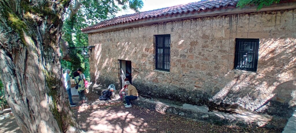 Γιορτάζει η Αγία Παρασκευή στα Χαλκιάνικα Ακράτας ΦΩΤΟ 5 Γιορτάζει η Αγία Παρασκευή στα Χαλκιάνικα Ακράτας ΦΩΤΟ