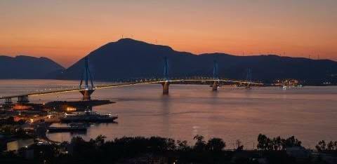 Παντός καιρού μαγεύει η Γέφυρα Ρίου-Αντιρρίου» ΦΩΤΟ