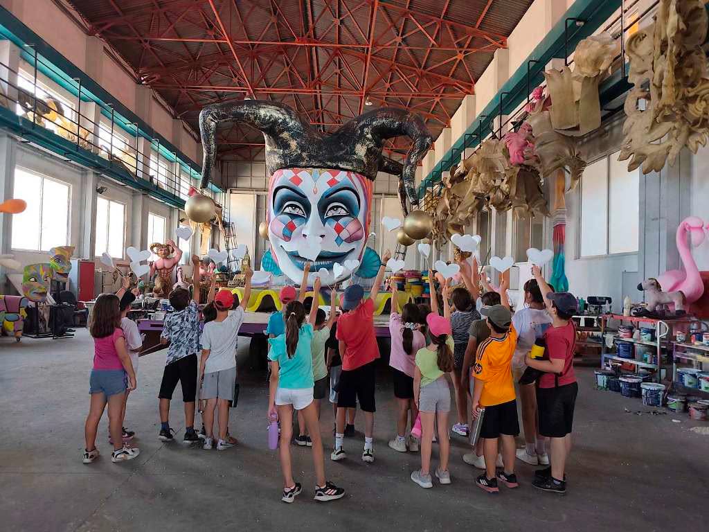 Τα παιδιά των Κατασκηνώσεων στο Καρναβαλικό Εργαστήρι Πάτρας ΦΩΤΟ