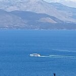 Αίγιο: Μεγάλο τουριστικό σκάφος κατέπλευσε και έφυγε ελλείψει Μαρίνας ΦΩΤΟ