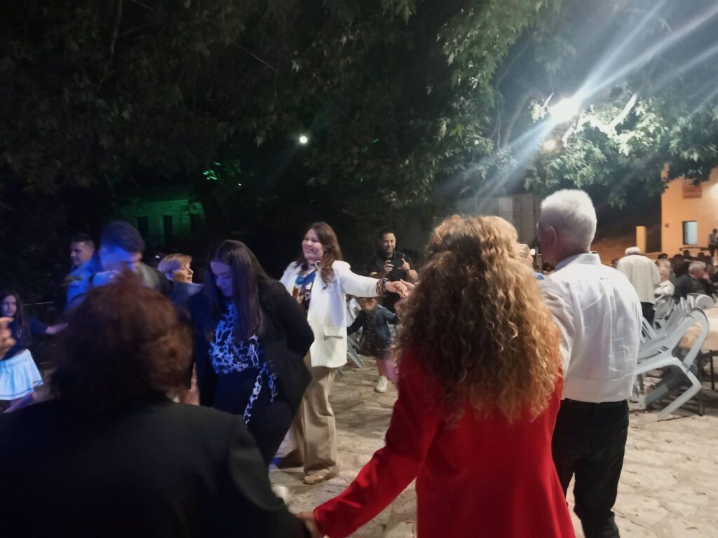 Πλήθος κατοίκων και επισκεπτών στο πανηγύρι του Καταρράκτη ΒΙΝΤΕΟ