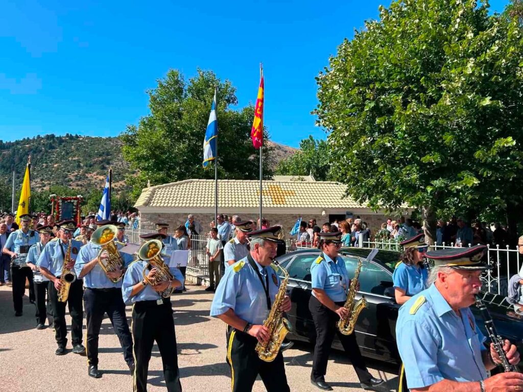 Ο εορτασμός της Αγίας Παρασκευής στον Ερύμανθο ΒΙΝΤΕΟ-ΦΩΤΟ