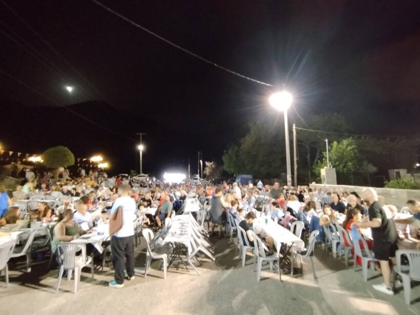 Πανηγύρι στο Πλάτανο Ρίου