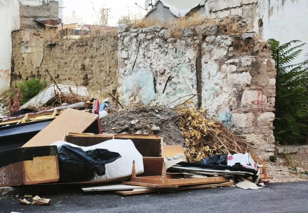 Πάτρα: Η βρομερή εικόνα των Προσφυγικών διαψεύδει το αφήγημα των «λαϊκών γειτονιών» Πελετίδη ΦΩΤΟ