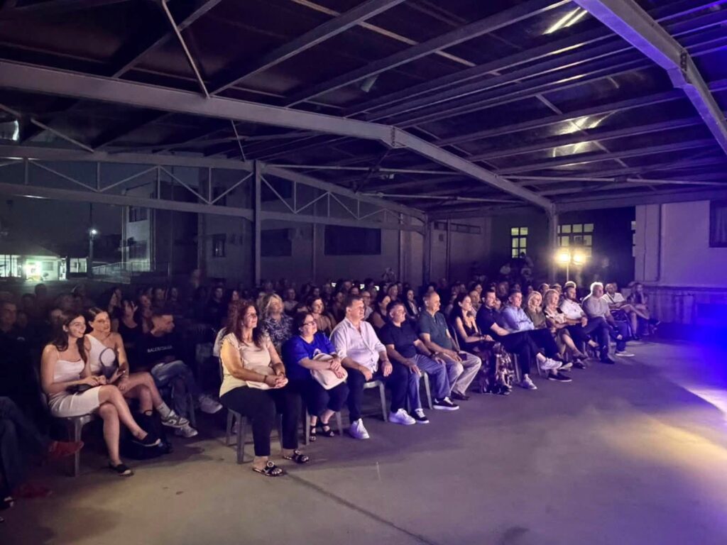 Στην Κάτω Αχαΐα η παράσταση «Καραμέλες Ούζου» ΦΩΤΟ