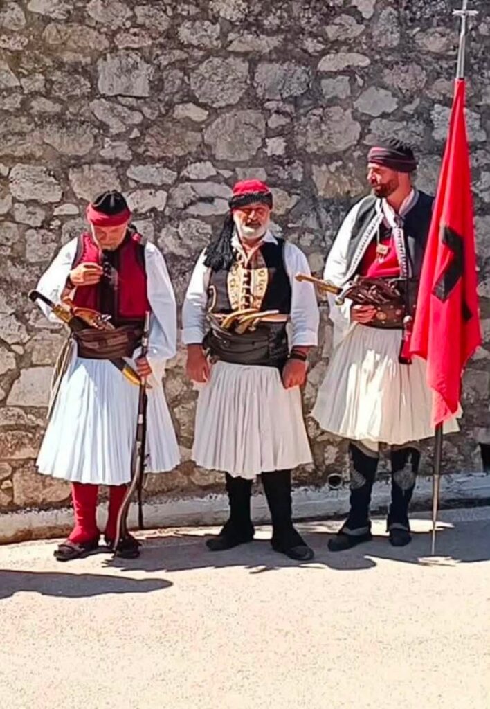Ο Σύλλογος Αναβίωσης «Βοστίτσα 1821» στα Δερβενάκια ΦΩΤΟ
