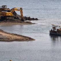 Αχαΐα: Προσέφυγε στην εισαγγελέα η Περιφέρεια για το «επικίνδυνο» Λιμανάκι Κρυονερίου μετά το μπλόκο καθαρισμού του 1 Αχαΐα: Προσέφυγε στην εισαγγελέα η Περιφέρεια για το «επικίνδυνο» Λιμανάκι Κρυονερίου μετά το μπλόκο καθαρισμού του