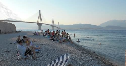 Ρίο: «Ζώνες υψηλού κινδύνου», ξαφνικά, για τους λουόμενους - Αναστάτωση σε κατοίκους και καταστηματάρχες από απαγορευτικές πινακίδες του Λιμεναρχείου 5 Ρίο: «Ζώνες υψηλού κινδύνου», ξαφνικά, για τους λουόμενους - Αναστάτωση σε κατοίκους και καταστηματάρχες από απαγορευτικές πινακίδες του Λιμεναρχείου