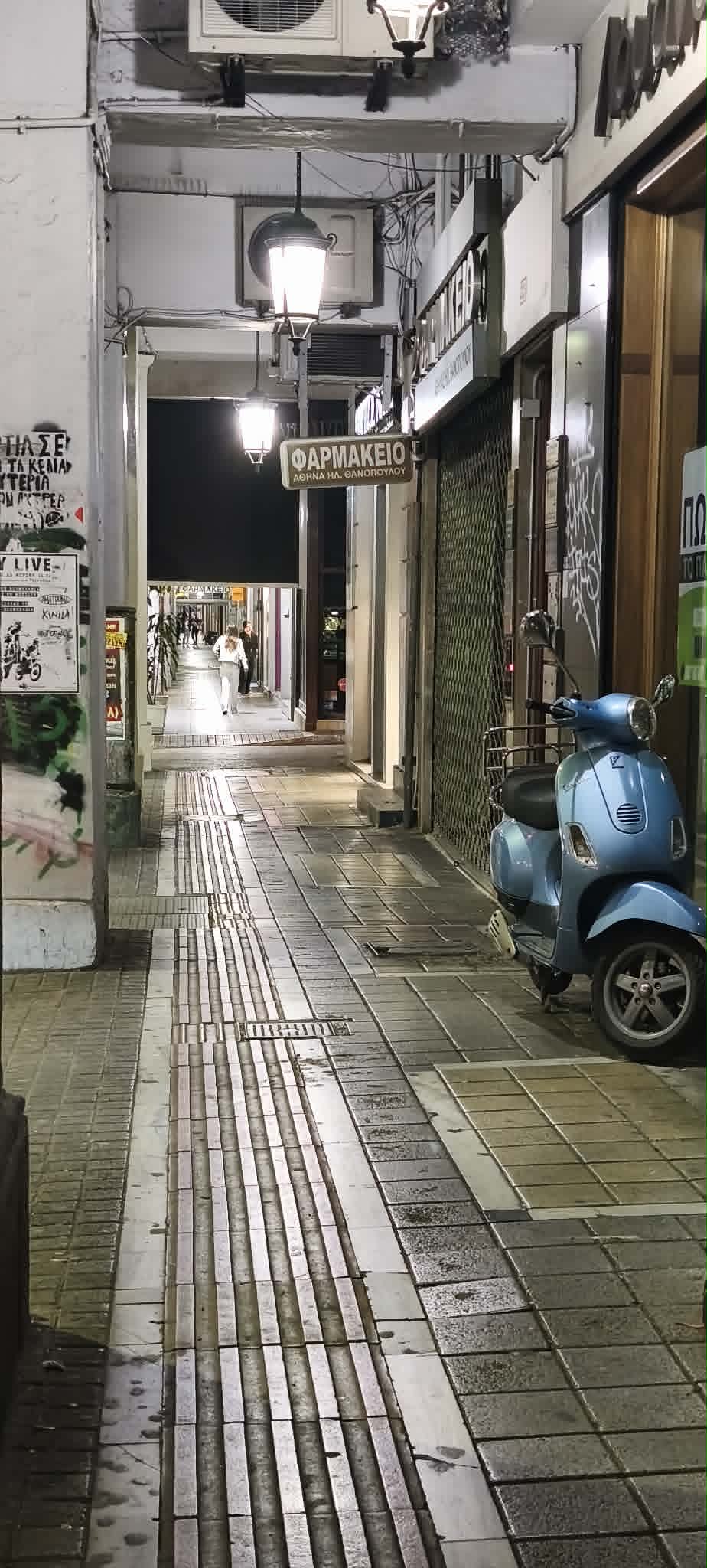 Πάτρα: Πεζοδρόμια...απροσπέλαστα από παρκαρισμένα μηχανάκια - Η νέα κανονικότητα των Αναπλάσεων - Ο Διοικητής της Τροχαίας στο Patrapress ΦΩΤΟ