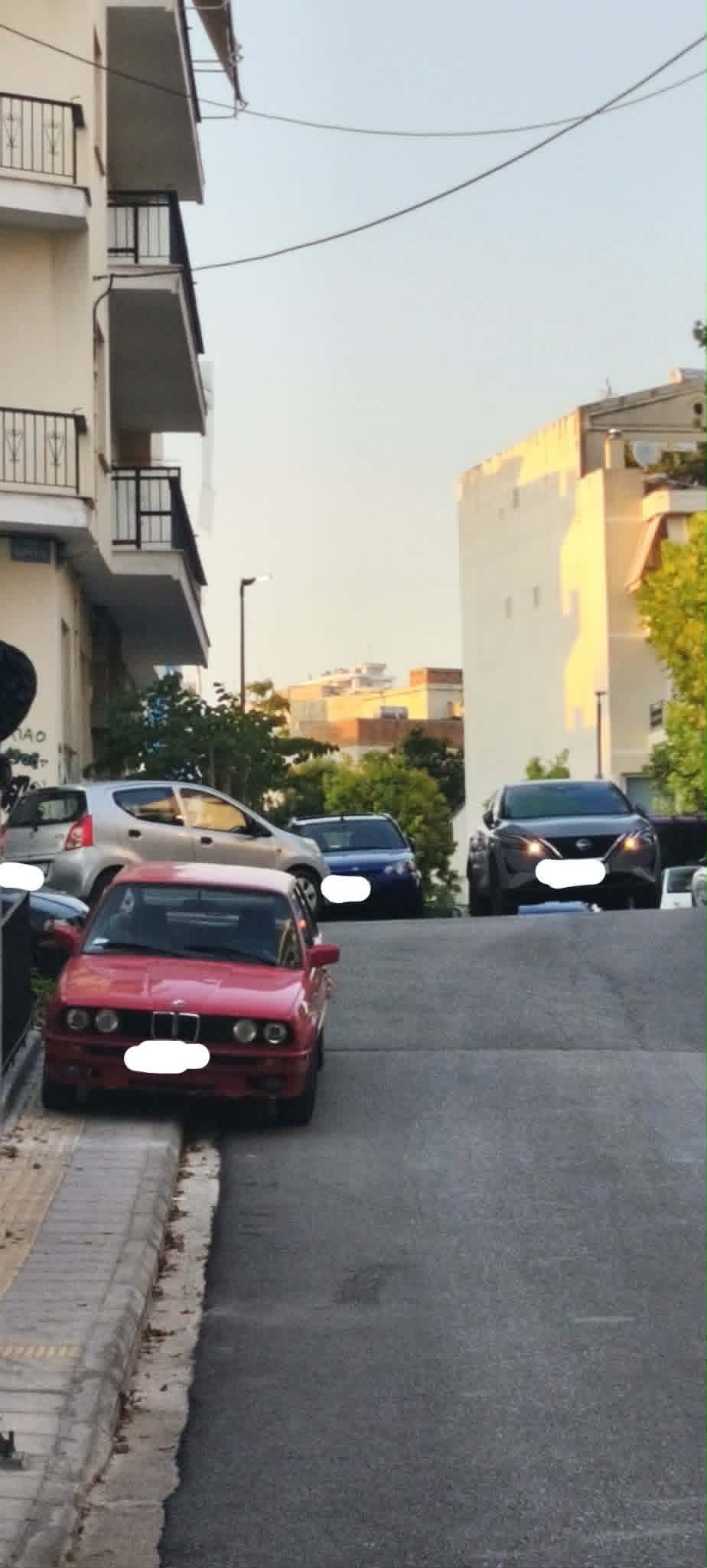 Πάτρα: Πεζοδρόμια...απροσπέλαστα από παρκαρισμένα μηχανάκια - Η νέα κανονικότητα των Αναπλάσεων - Ο Διοικητής της Τροχαίας στο Patrapress ΦΩΤΟ