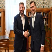 Επίσημα στο ΠΑΣΟΚ ο Μιχάλης Χουρδάκης