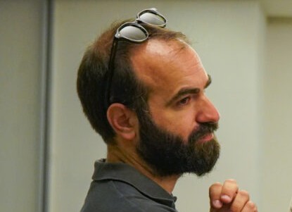 Άνθρωποι σε προορισμό