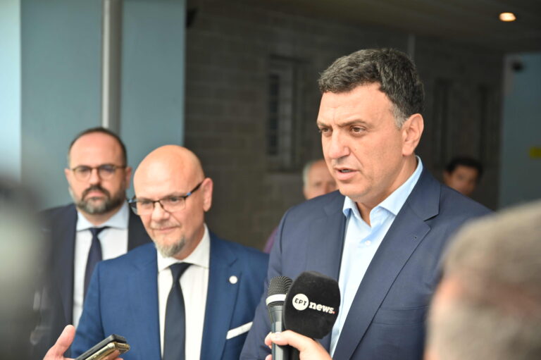 Πάτρα: "Το λιμάνι μπορεί να γίνει ισχυρός αναπτυξιακός πυλώνας" λέει ο υπουργός Ναυτιλίας Βασίλης Κικίλιας