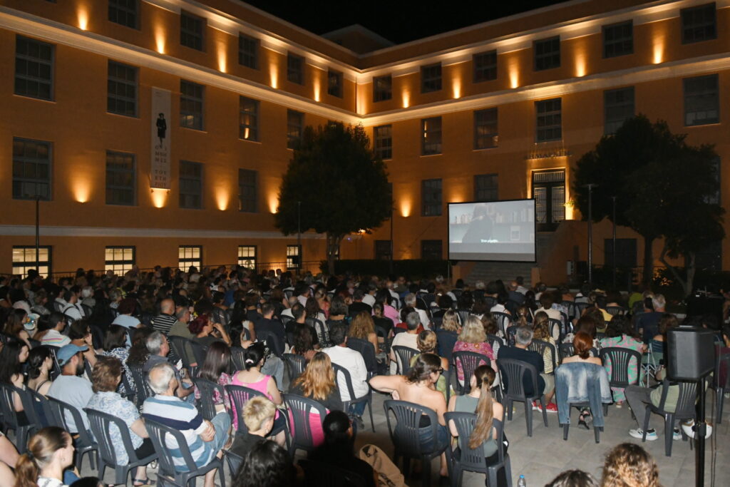 «Ξεκινήματα» ζωής και ελπίδας…Κινητού Κινηματογράφου στο Δημαρχείο της Πάτρας ΦΩΤΟ 6 «Ξεκινήματα» ζωής και ελπίδας…Κινητού Κινηματογράφου στο Δημαρχείο της Πάτρας ΦΩΤΟ