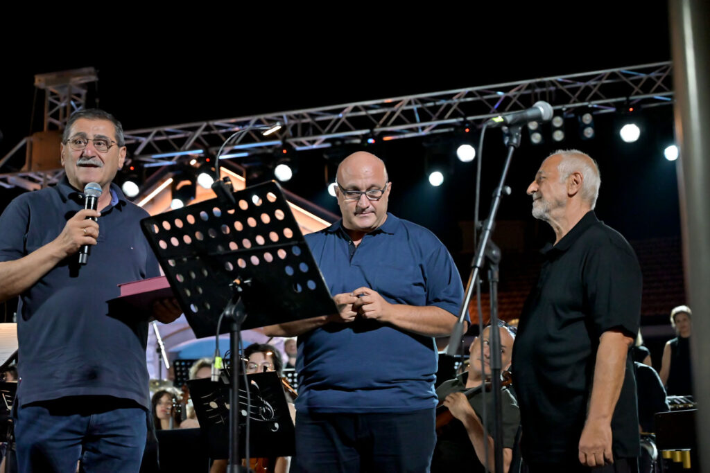 «40 χρόνια προσφορά, 40 χρόνια Δημοτικό Ωδείο» στην Πάτρα ΦΩΤΟ 12 «40 χρόνια προσφορά, 40 χρόνια Δημοτικό Ωδείο» στην Πάτρα ΦΩΤΟ