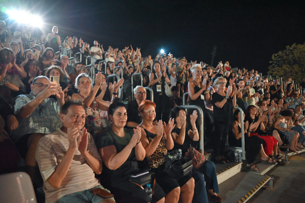 Ο Βλαδίμηρος Κυριακίδης στο Διεθνές Φεστιβάλ Πάτρας ΦΩΤΟ 15 Ο Βλαδίμηρος Κυριακίδης στο Διεθνές Φεστιβάλ Πάτρας ΦΩΤΟ