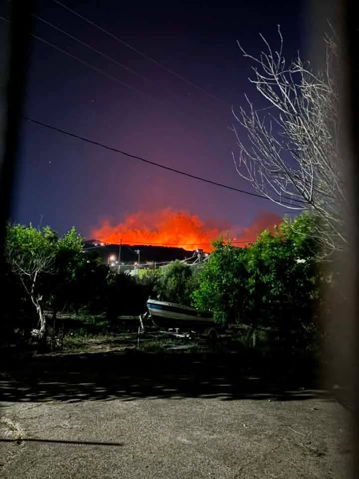 Αχαΐα: Πύρινη κόλαση κοντά στο Αίγιο - Εκκενώσεις χωριών - Κάτοικοι και Πολιτική Προστασία στο Patrapress ΒΙΝΤΕΟ-ΦΩΤΟ