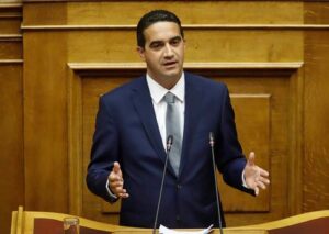 «Η ακρίβεια σαρώνει, ενώ η Κκυβέρνηση ψάχνει για συμφωνίες με τα καρτέλ»