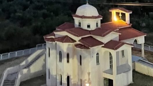 Αίγιο: Πιάστηκε να θέλει να κλέψει εικόνες από το εκκλησάκι του νοσοκομείου