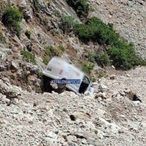 Κεφαλονιά: Κλούβα κατέληξε σε γκρεμό ΦΩΤΟ