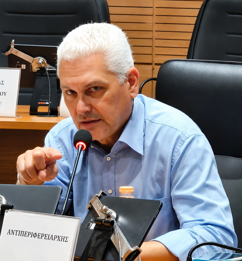 Πάτρα: Έκκληση για άμεσο καθαρισμό του δάσους στην Μόμα 4 Πάτρα: Έκκληση για άμεσο καθαρισμό του δάσους στην Μόμα