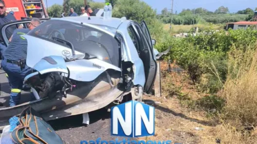 Σοβαρό τροχαίο στην Εθνική Οδό Ναυπάκτου–Ιτέας ΒΙΝΤΕΟ 12 Σοβαρό τροχαίο στην Εθνική Οδό Ναυπάκτου–Ιτέας ΒΙΝΤΕΟ