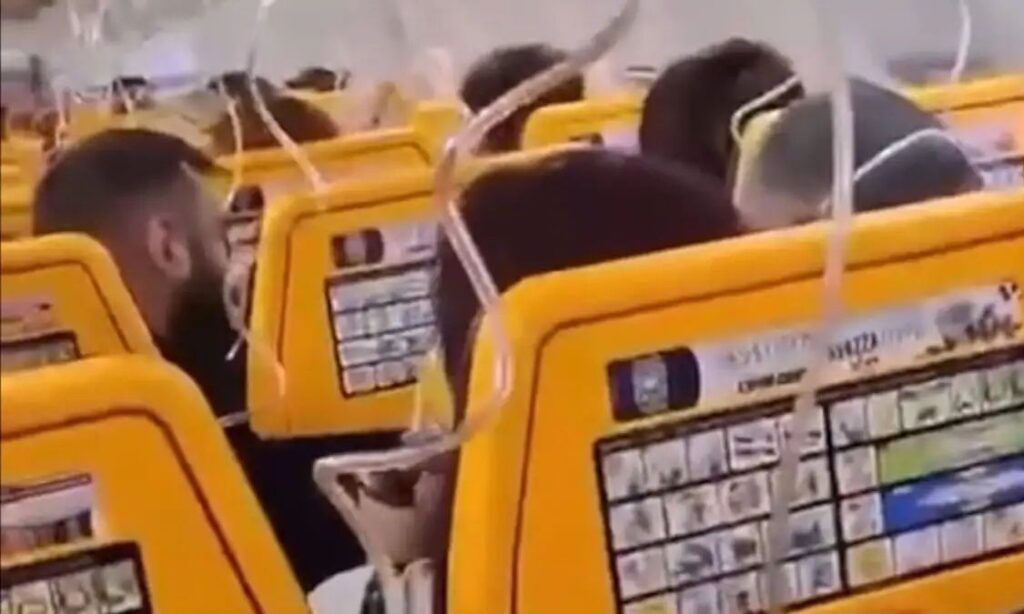 Ryanair: Τί δείχνουν τα πρώτα στοιχεία για το περιστατικό με το σπασμένο παράθυρο