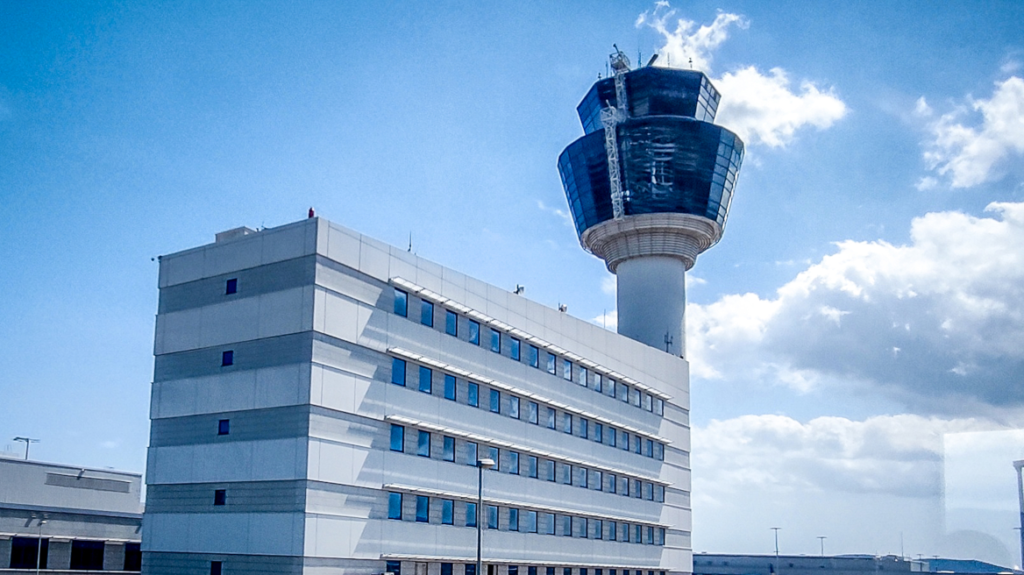 Συναγερμός στο Ελευθέριος Βενιζέλος: Αεροσκάφος επέστρεψε μετά από ένδειξη για φωτιά