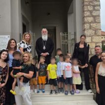 «Τα Αγγελουδάκια» επισκέφθηκαν τον Μητροπολίτη Ιερώνυμο στα Καλάβρυτα ΦΩΤΟ 2 Αγγελιοδότηση στην Πάτρα