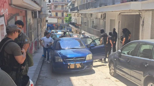 Θεσσαλονίκη: Φύλλο και φτερό το σπίτι του δράστη της δολοφονίας της Βάγιας Νέστορα 13 Θεσσαλονίκη: Φύλλο και φτερό το σπίτι του δράστη της δολοφονίας της Βάγιας Νέστορα