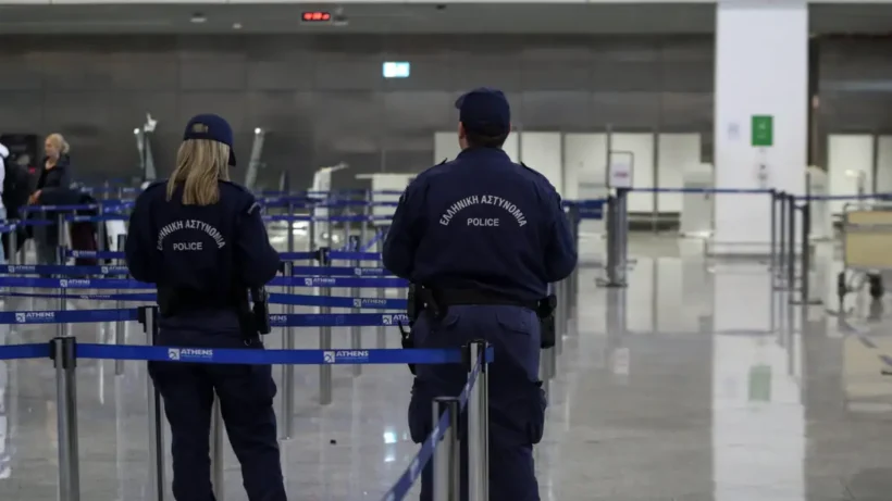 Αστυνομικοί στο αεροδρόμιο Βενιζέλος