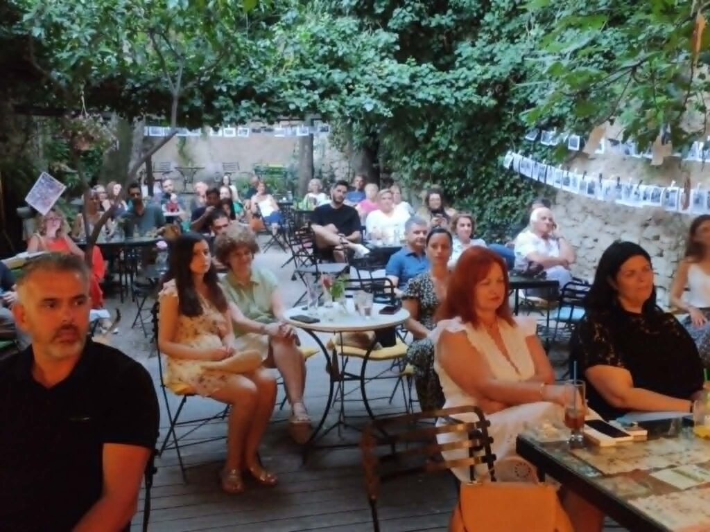Παρουσίαση βιβλίου «Εκεί που ανθίζουν τα Χρυσάνθεμα», στο Πολύεδρο ΦΩΤΟ