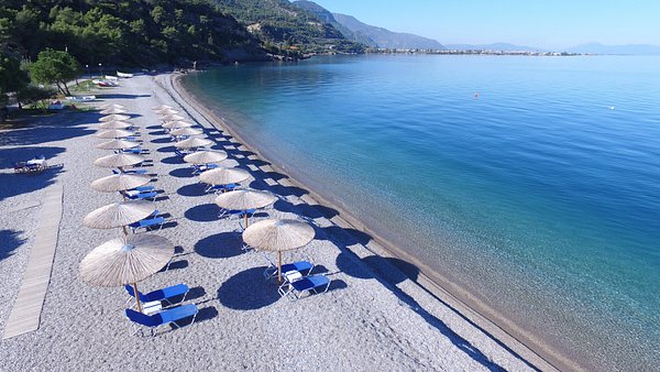 Αχαΐα: Η ακρίβεια οδήγησε σε καλοκαιρινές διακοπές όπως παλιά - Ανοίγουν τα πατρικά στα χωριά - Αιρετοί περιγράφουν την κίνηση στο Patrapress