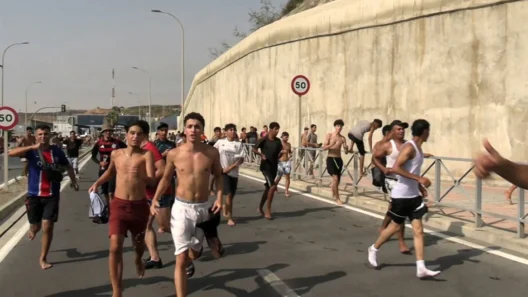 Ισπανία: Νεκροί στη μαζική απόβαση παράνομων μεταναστών ΒΙΝΤΕΟβίντεο