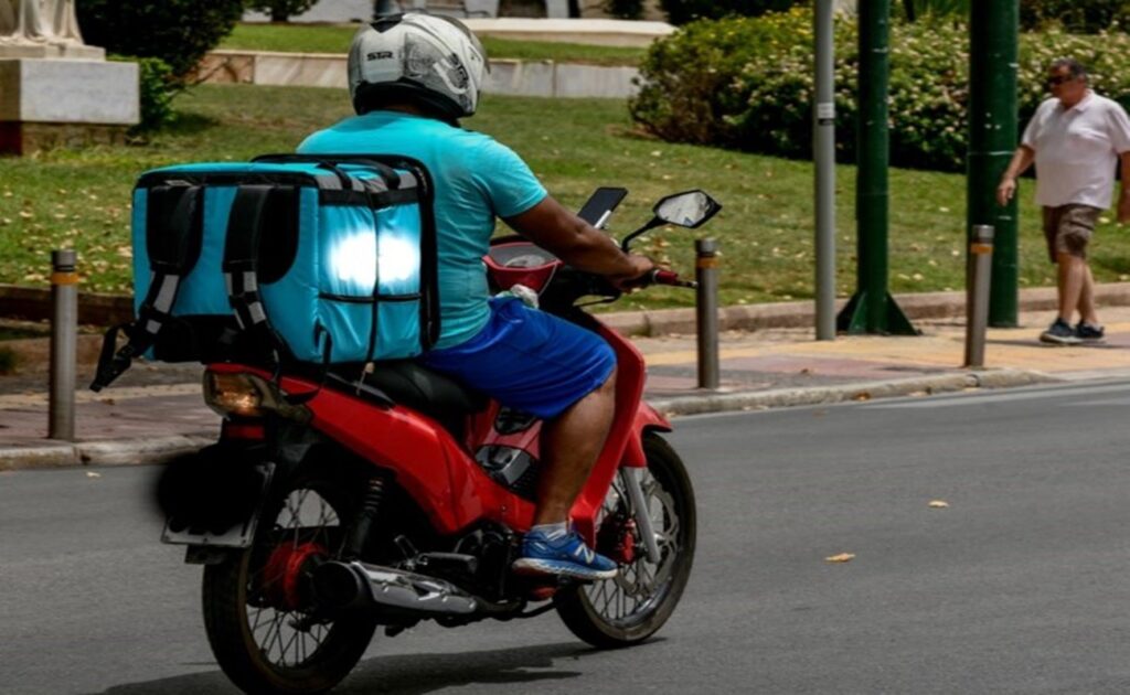 Αχαΐα: Καύσωνας «φωτιά» – Φόβος για εργαζόμενους σε 40άρια - Οδηγίες που σώζουν ζωές στο Patrapress