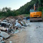 Ερύμανθος: Ανεξέλεγκτη χωματερή στην Εθνική κινητοποίησε τον δήμο που απειλεί με πρόστιμα ΦΩΤΟ