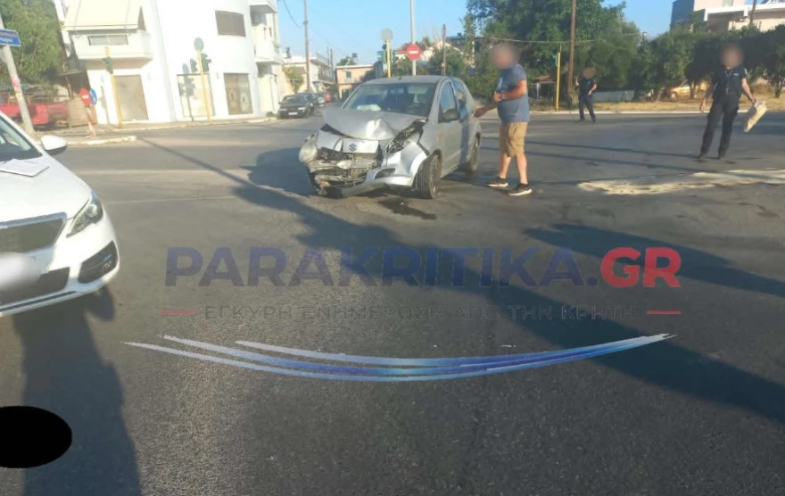 Κρήτη: Ασθενοφόρο συγκρούστηκε με ΙΧ και ο ασθενής κατέληξε από ανακοπή ΦΩΤΟ 7 Κρήτη: Ασθενοφόρο συγκρούστηκε με ΙΧ και ο ασθενής κατέληξε από ανακοπή ΦΩΤΟ