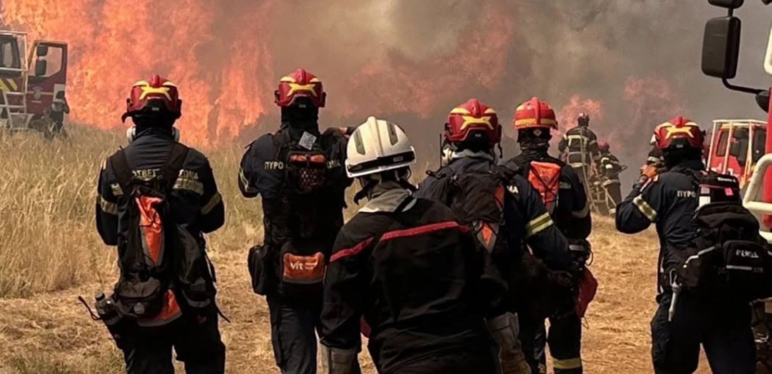 Πάτρα: «Δασοκομάντος» επιχειρούν στα πύρινα μέτωπα της Γαλλίας ΒΙΝΤΕΟ
