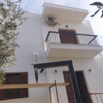 Κόνιτσα: Πέθανε άνδρας ενώ έκανε εργασίες στο σπίτι του 1 Άνδρας εργάζεται στο σπίτι