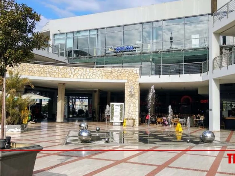 Πάτρα: Μαρτυρία-σοκ για τη φωτιά στη Veso, ότι «άφησαν μητέρες με παιδιά να μπουν στο υπόγειο πάρκινγκ με καπνό» 5 Πάτρα: Μαρτυρία-σοκ για τη φωτιά στη Veso, ότι «άφησαν μητέρες με παιδιά να μπουν στο υπόγειο πάρκινγκ με καπνό»
