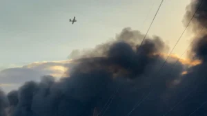Ωραιόκαστρο: Σκληρή και ολονύχτια η μάχη με την τεράστια φωτιά ΒΙΝΤΕΟ-ΦΩΤΟ