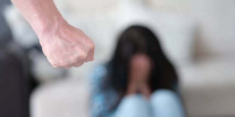 Πάτρα: Οικογενειακά δράματα με βία - Πως γυναίκες βοηθήθηκαν να ξεφύγουν - Προσωπικές ιστορίες στο Patrapress